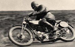 1933+at+Dutch+TT%252C+Assen.+Stanley+Woods+%252C24.06.1933.1.jpg