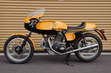 Ducati1972Sport750Z-stripe3.jpg