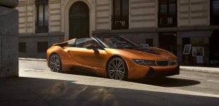 BMW-MY19-ISeries-i8-Gallery-Hero-01-1600x773.jpg